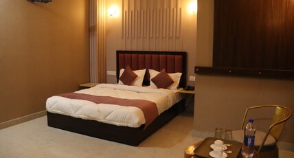 Hotel Navdurga Room Type - Deluxe Room