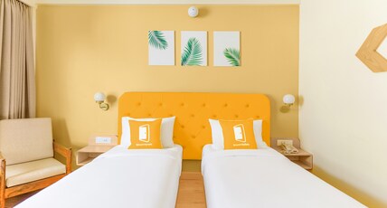 Bloom Hotel Katra Room Type - Deluxe Twin Room