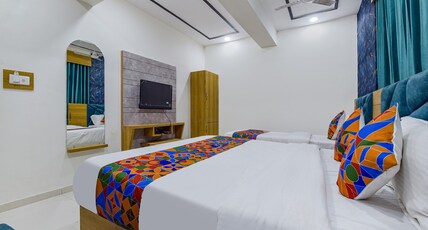 HOTEL GREEN TREE Room Type - Deluxe Family HOTEL GREEN TREE Room Type - Deluxe Family