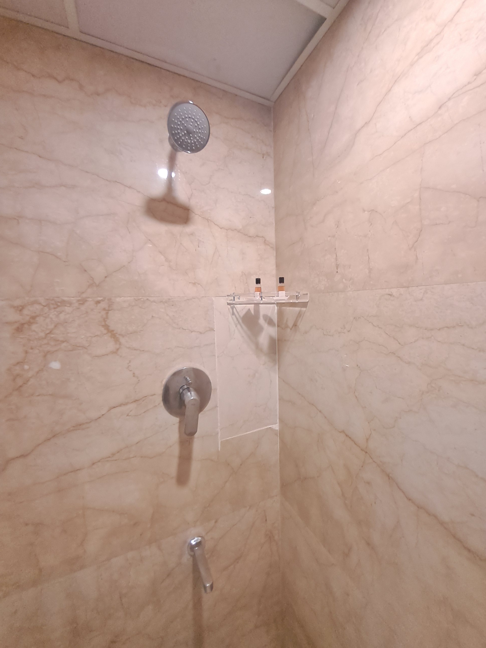 Amber Hotels Nungambakkam - Tap to explore photos