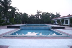 LEGACY SUITS AND RESORT