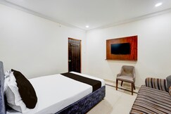 OYO Hotel O Airport Road Near Leela Mahal