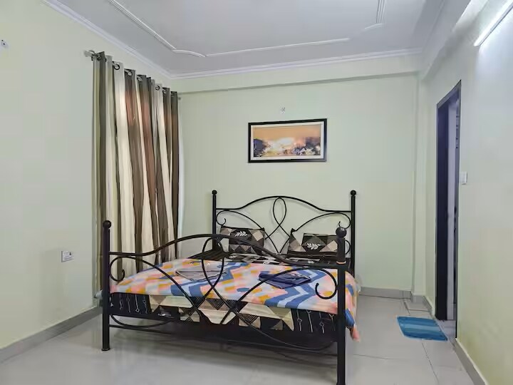 L101 3BHK in Krishna Nagar Lucknow - Tap to explore photos