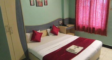 Hotel Chhatrapati Room Type - Non AC Room ( Below 21 years not allowed)