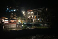 D' Oasis Hotel & Resort Sadhupul