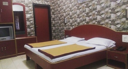 Hotel Paramount Room Type - DELUXE NON AC ROOM
