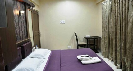 HOTEL ARYAA REGENCY Room Type - PREMIUM AC ROOM