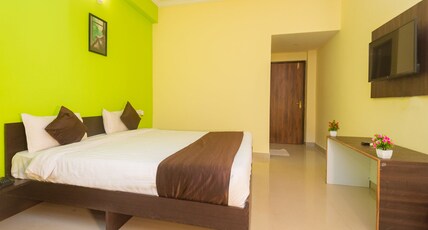 Hotel Spring Height Near Mall De Goa Room Type - Executive Room