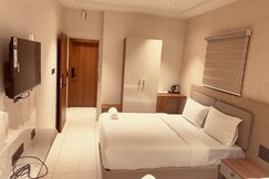 Hotel Liora Suites