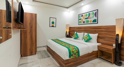Treebo Buddha Pride Room Type - Standard Room