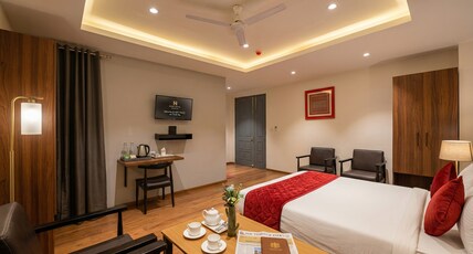 Yashobhoomi Expressway Hotel Grand Tashree Room Type - Super Deluxe Room