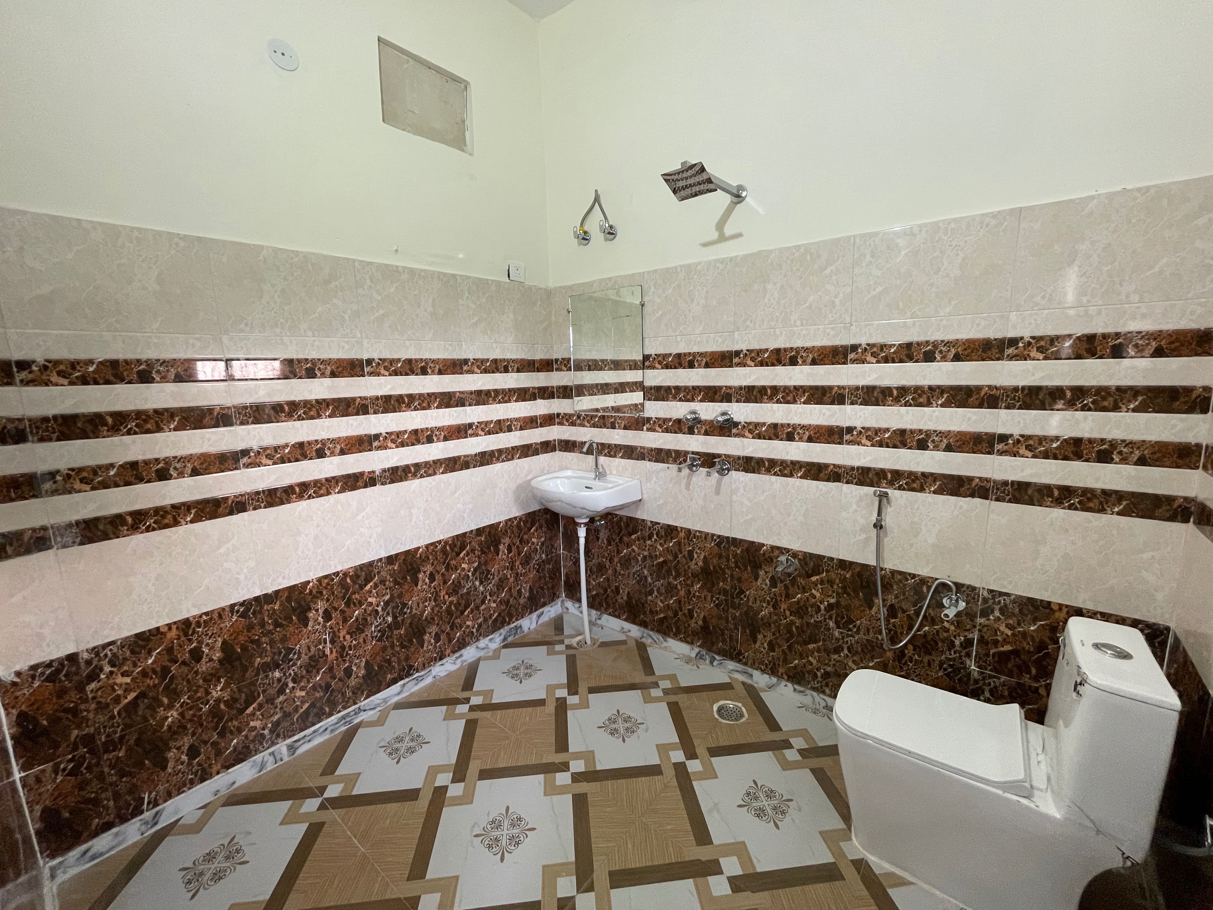 Hotel Aditya Residency Sector 63 Noida - Tap to explore photos