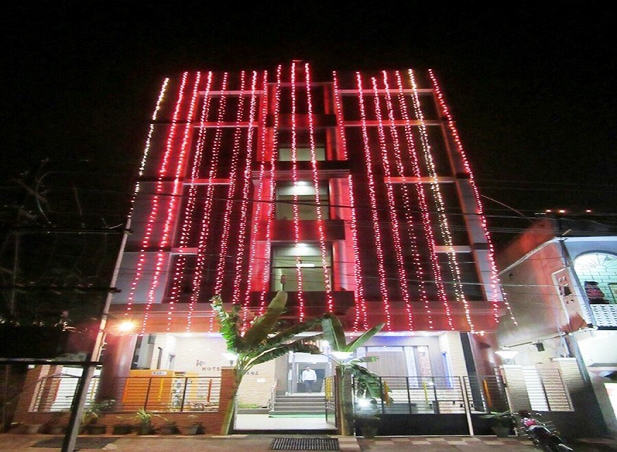 Hotel padmanane - Tap to explore photos