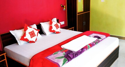 Red Pine Home Stay Room Type - Valley View