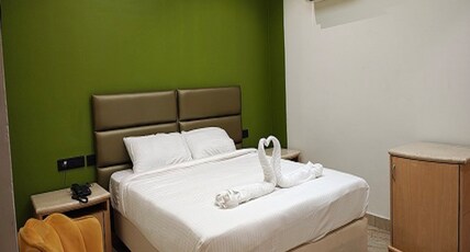 Crosskeys The Hotel Room Type - Deluxe Room