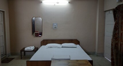 THE HOTEL ELITE INTERNATIONAL Room Type - A/C DOUBLE ROOM