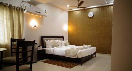 HOTEL SILVER SHINE Room Type - Executive Suite Room