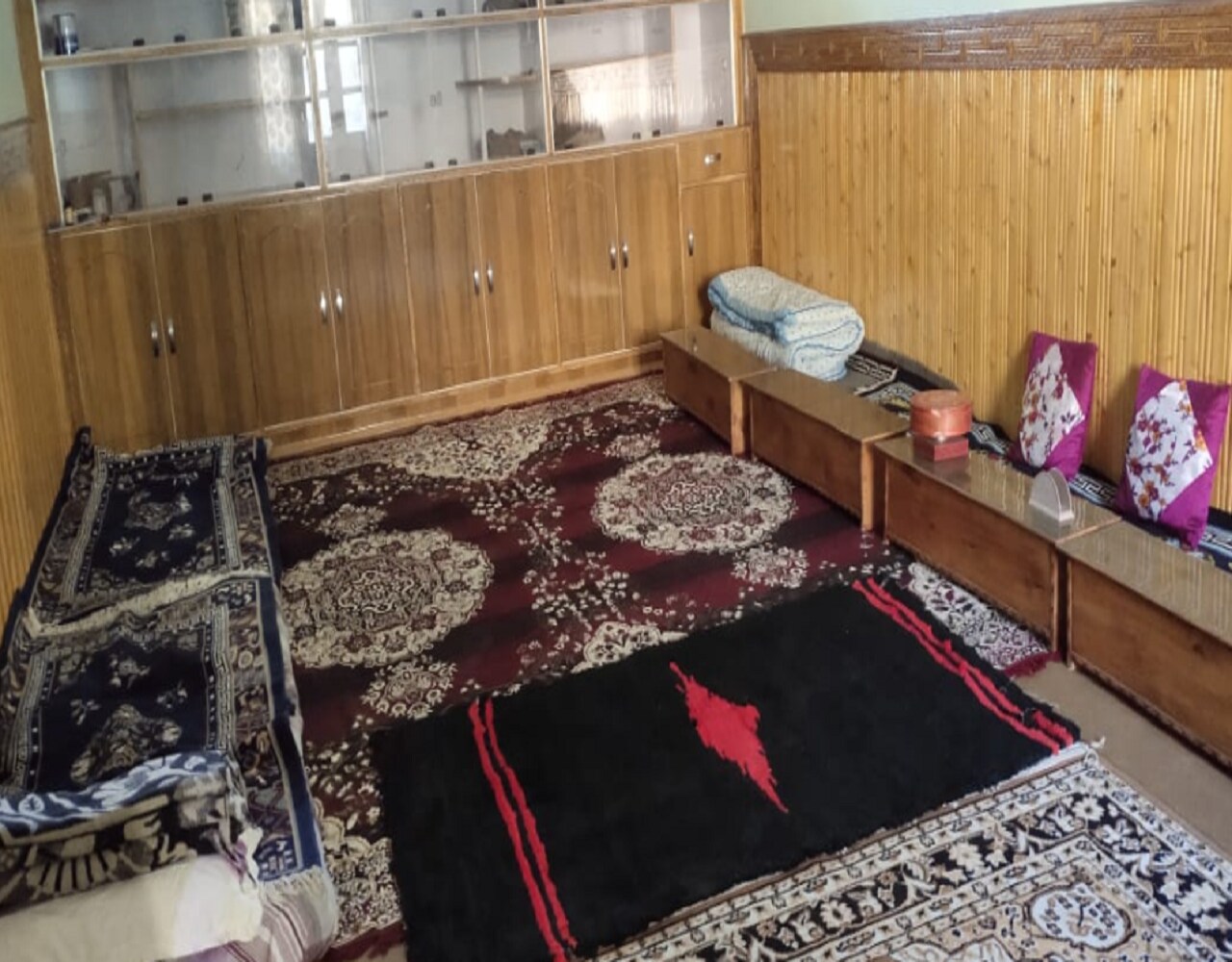 StayApart | Rooms at Norbling Homestay - Tap to explore photos