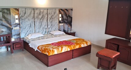Jungle Palace | Next to Periyar Tiger Reserve Room Type - Deluxe Room