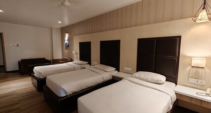 The Four Seasons Recreation Room Type - Executive Triple Bed Room