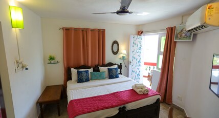 Le Clarisse Guest House Room Type - Standard Balcony room