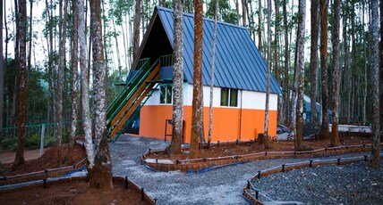 Ventos Tent Stay and Aframes Room Type - Cottage with 4PAX tents and 2PAX Room
