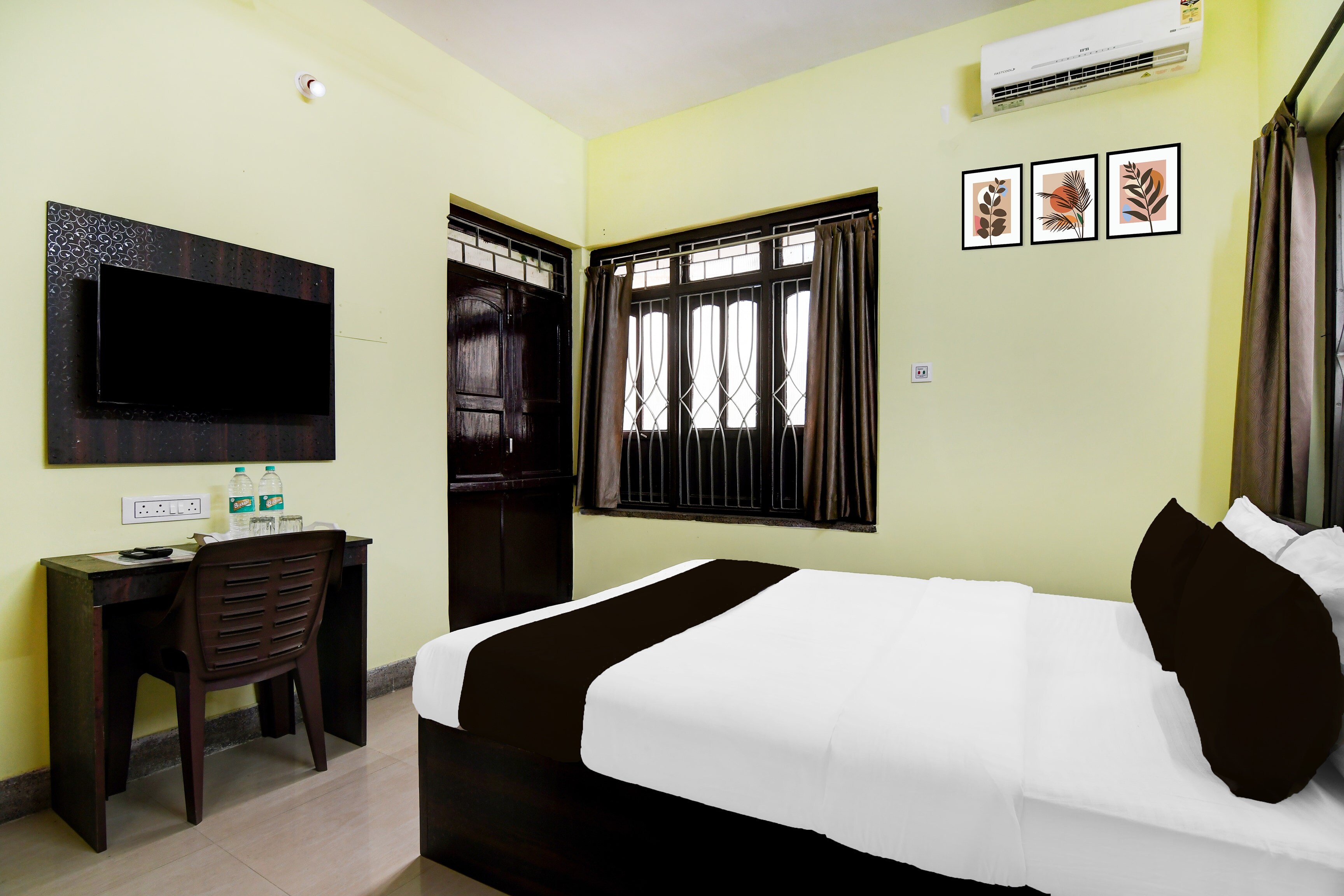 Hotel O Elite Stay Inn - Tap to explore photos