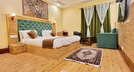 KRIMZON MANOR Room Type - Deluxe Room