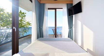 Evlogia Hotel Seafront and Annex by Greek Pride Room Type - Executive Suite | Front Sea View Evlogia Hotel Seafront and Annex by Greek Pride Room Type - Executive Suite | Front Sea View