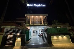 Hotel Maple Inn