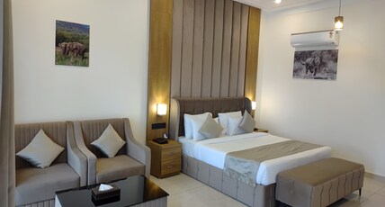 Corbett Elegant Retreat Room Type - Deluxe Room