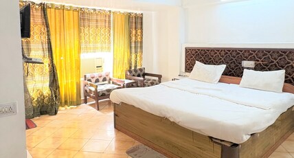 Hotel Amulya Shri Room Type - Premium Room