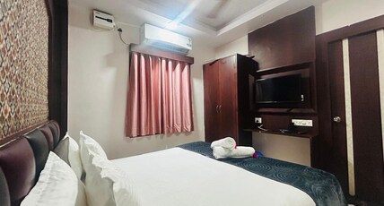 Hotel Gouri Palace Room Type - Super Deluxe Room