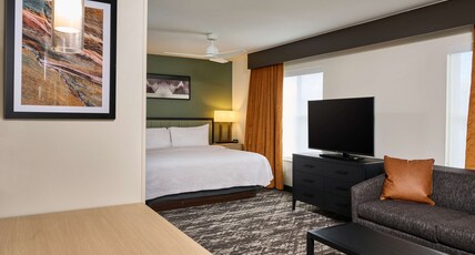 Homewood Suites by Hilton Anchorage Room Type - 1 KING STUDIO SUITE NOSMOK