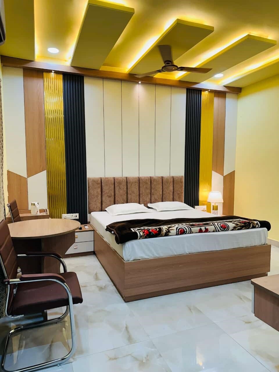 Hotel Rajkumar Garden - Tap to explore photos