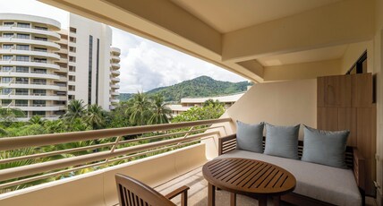 Pullman Phuket Karon Beach Resort Room Type - Deluxe Plus Garden View King Pullman Phuket Karon Beach Resort Room Type - Deluxe Plus Garden View King