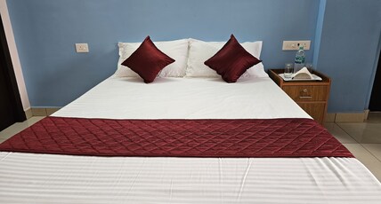 Pondy Pleasant Stay Room Type - Standard Room AC
