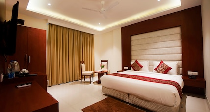 Hotel Z Suite Near Delhi Airport Room Type - Family Room (1 DBL Bed & 1 SGL Bed )
