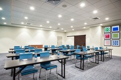 Holiday Inn Express & Suites PANAMA CITY BEACH - BEACHFRONT