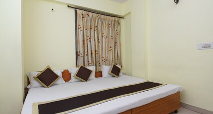 Hotel Jaipur Room Type - Budget Triple Bed Room