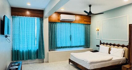 Kargil Hotel & Restaurant Room Type - Super Deluxe Room