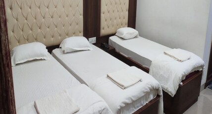Santiniketan Residency Room Type - SUPER DELUXE TRIPLE