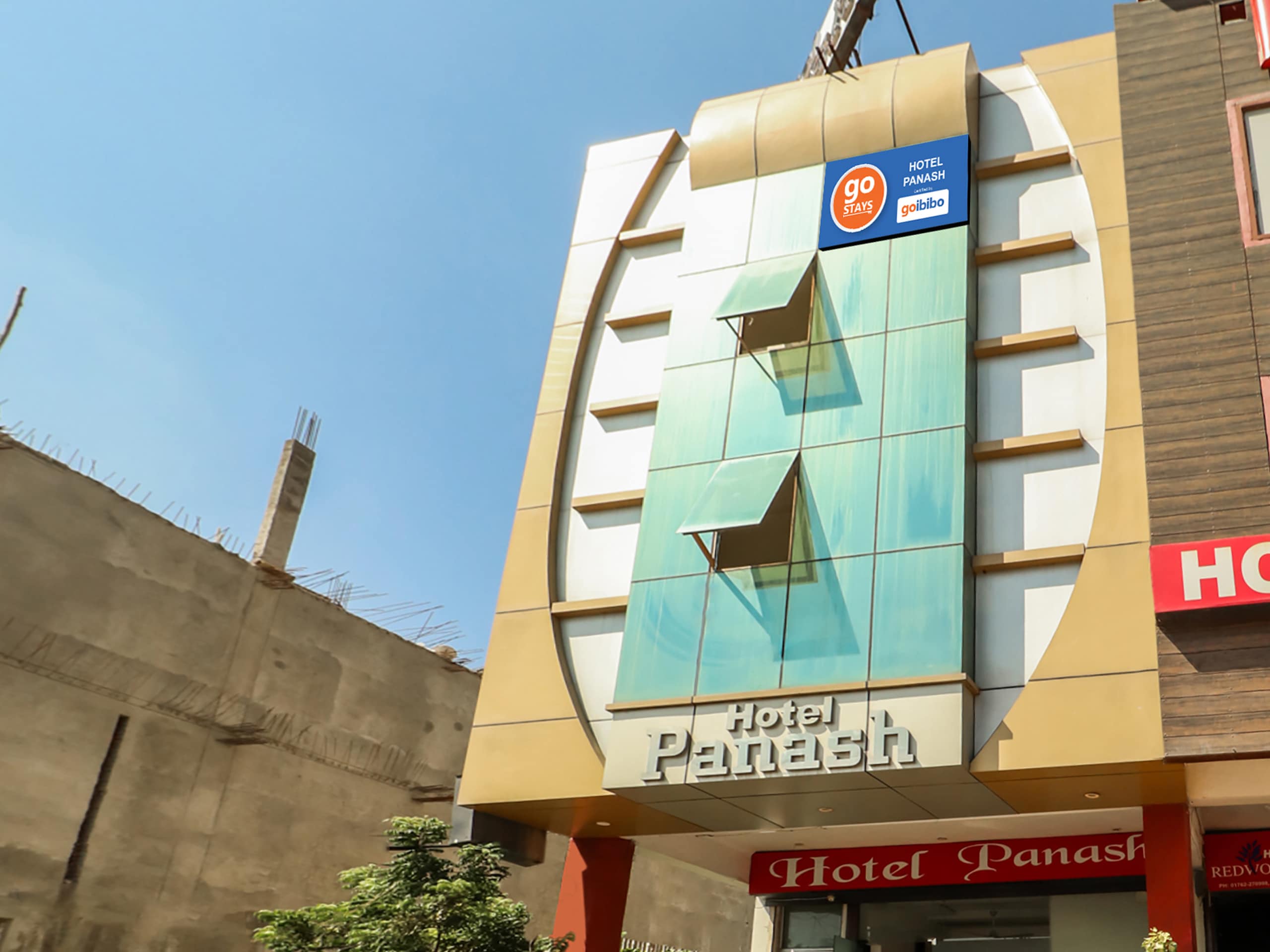 Hotel Panash - Tap to explore photos