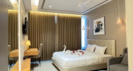 MANRATAN RESORT Room Type - premium room