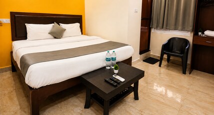 Hotel Candolim Aloft Room Type - Budget Double Room
