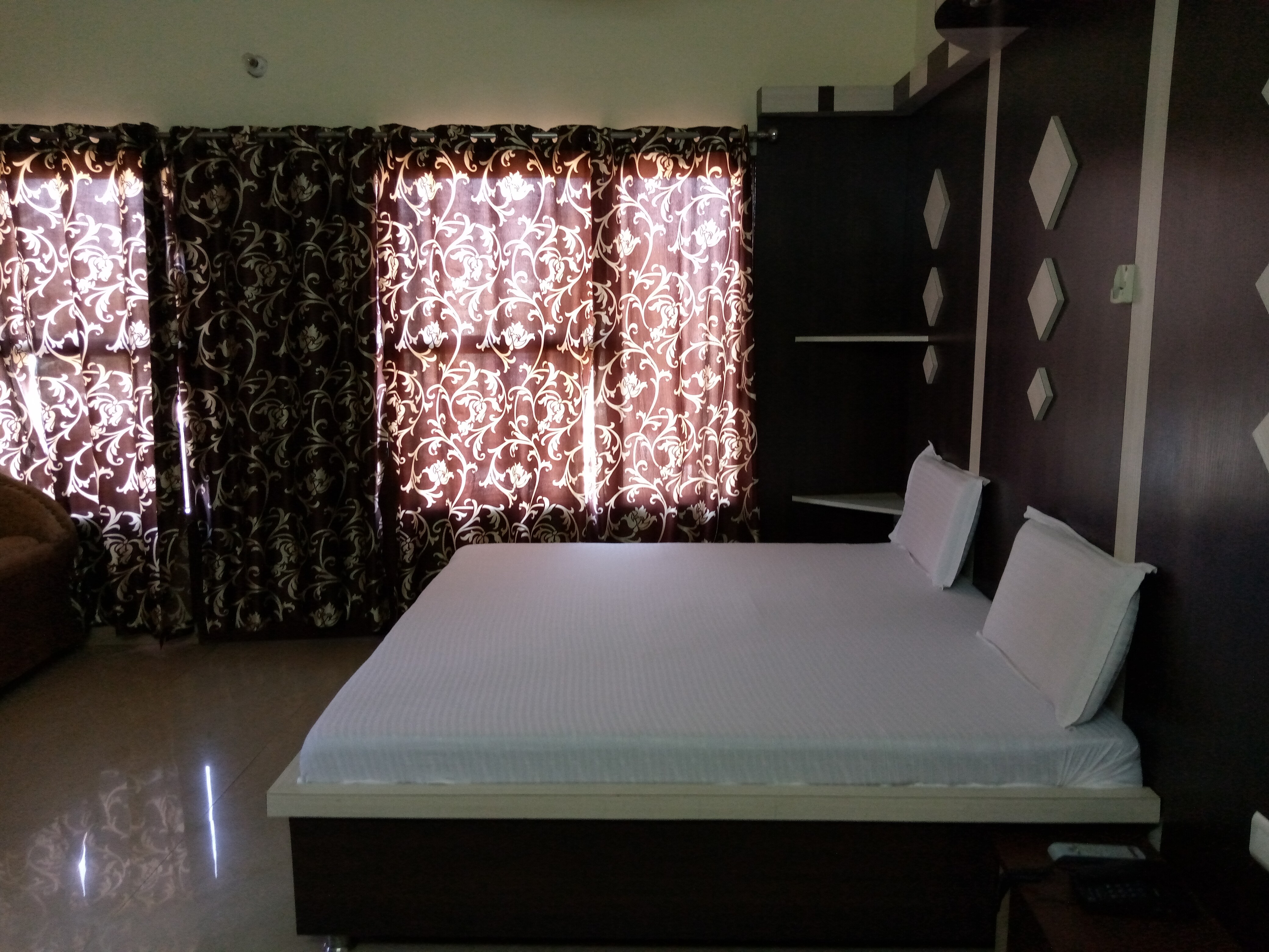 Mayur Hotel - Tap to explore photos