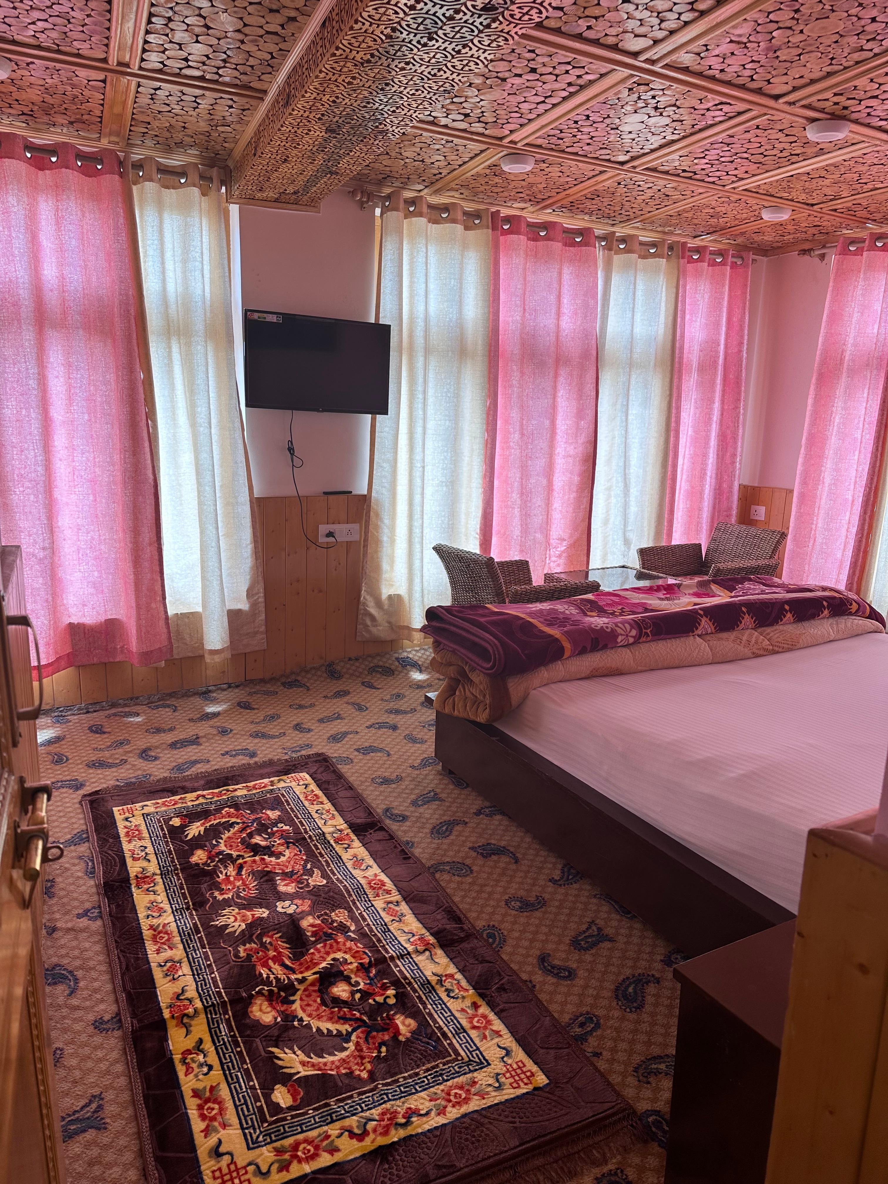 Paradise leh residency - Tap to explore photos