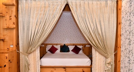 Hotel The Crown Room Type - Maharaja Family Suite Room With Mountain , River View