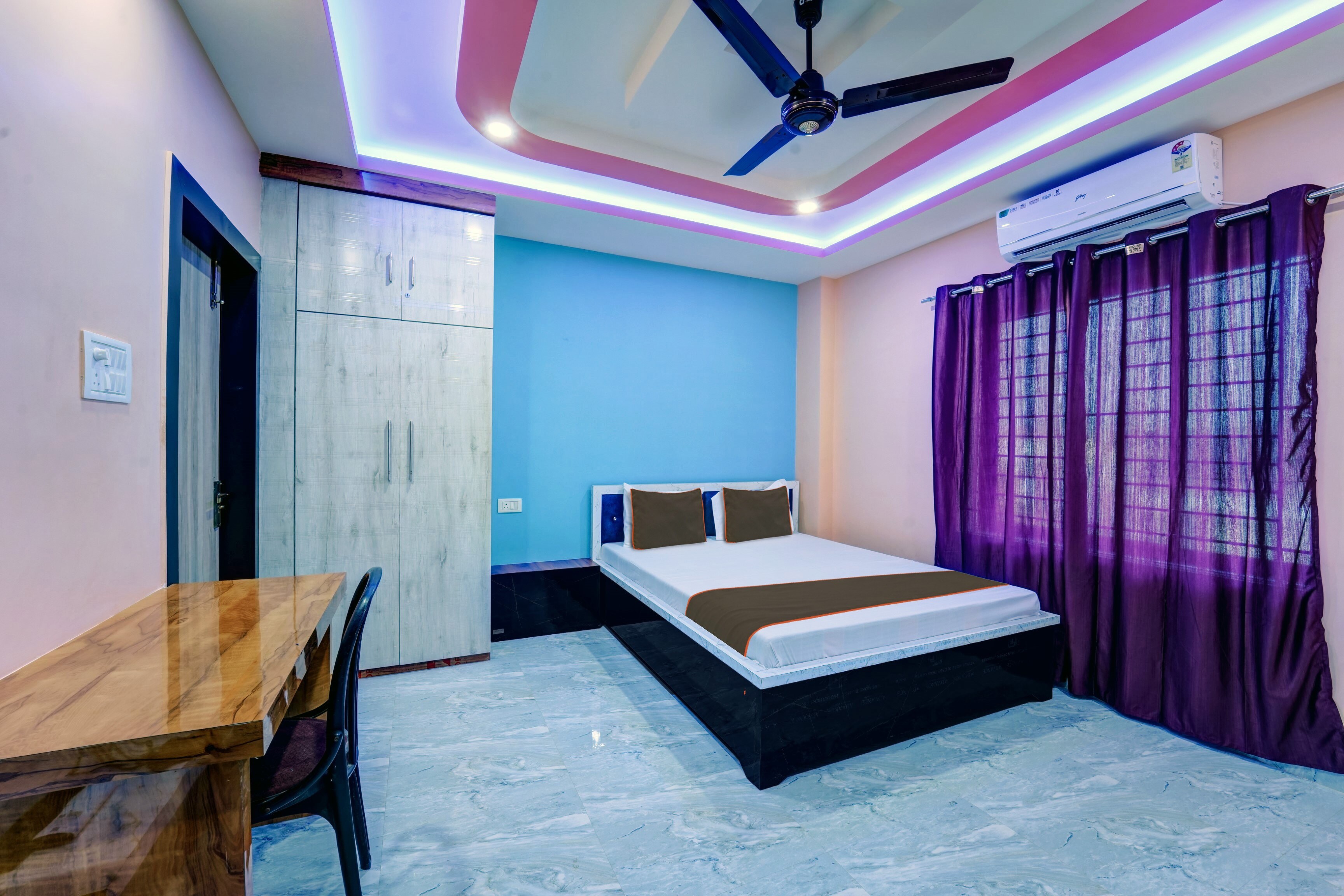 HOTEL O RL & BANQUET HALL - Tap to explore photos