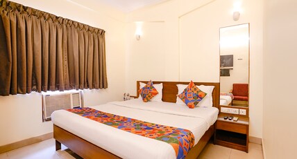 FabHotel Ria Residency - Nr. Big Daddy Casino Cruise Room Type - Dluxe Room
